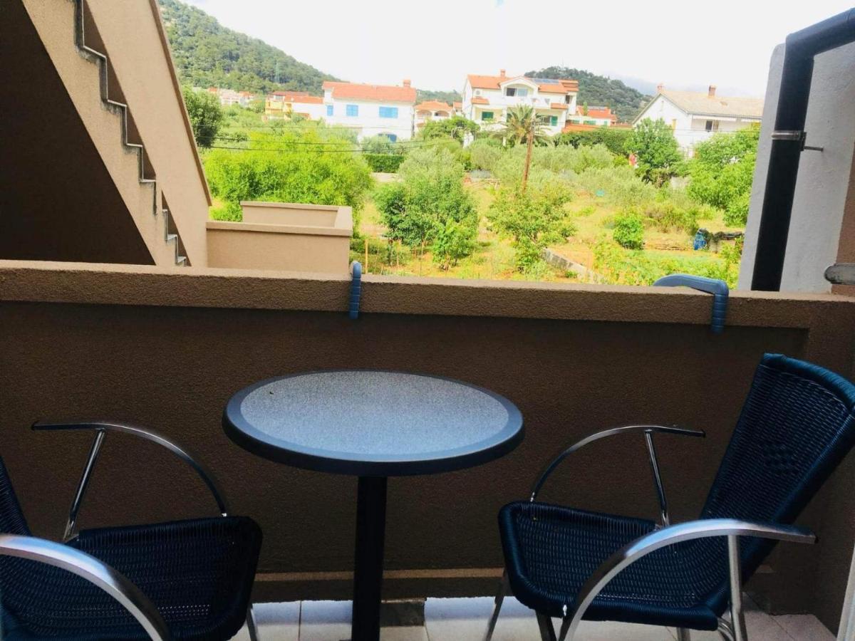 Meduza B&B Barbat na Rabu Εξωτερικό φωτογραφία
