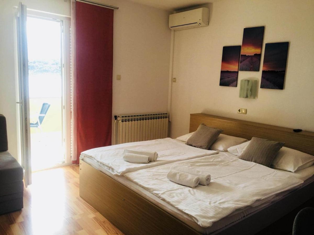 Meduza B&B Barbat na Rabu Εξωτερικό φωτογραφία