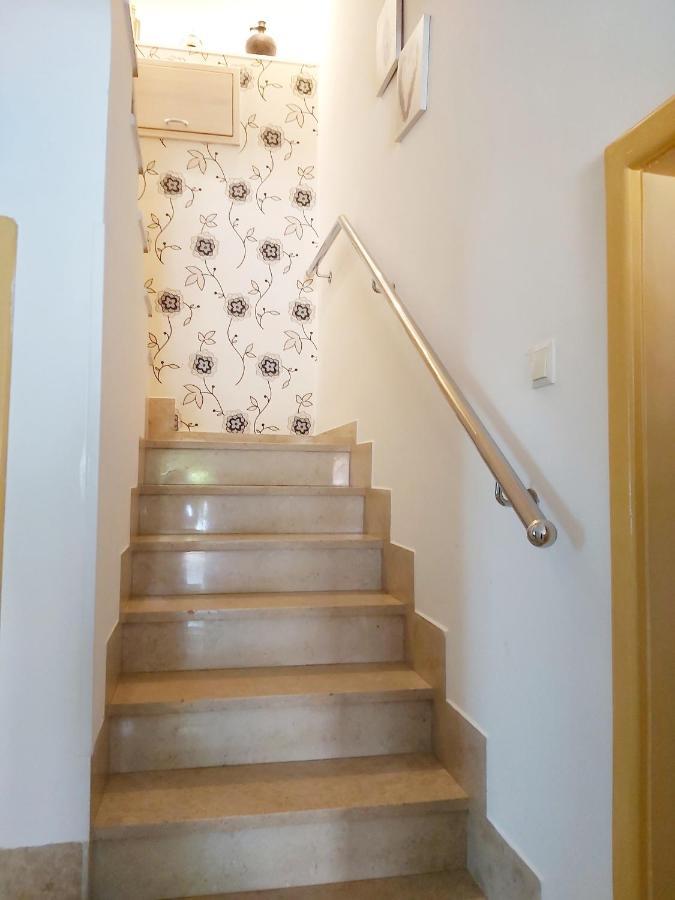 Meduza B&B Barbat na Rabu Εξωτερικό φωτογραφία